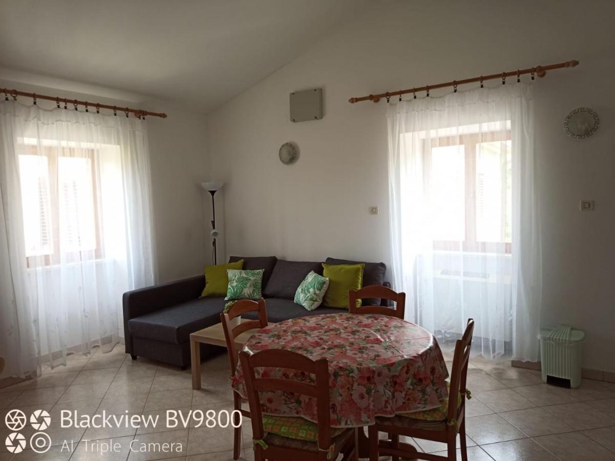 Apartments Vodaric Loznati Cres Bagian luar foto