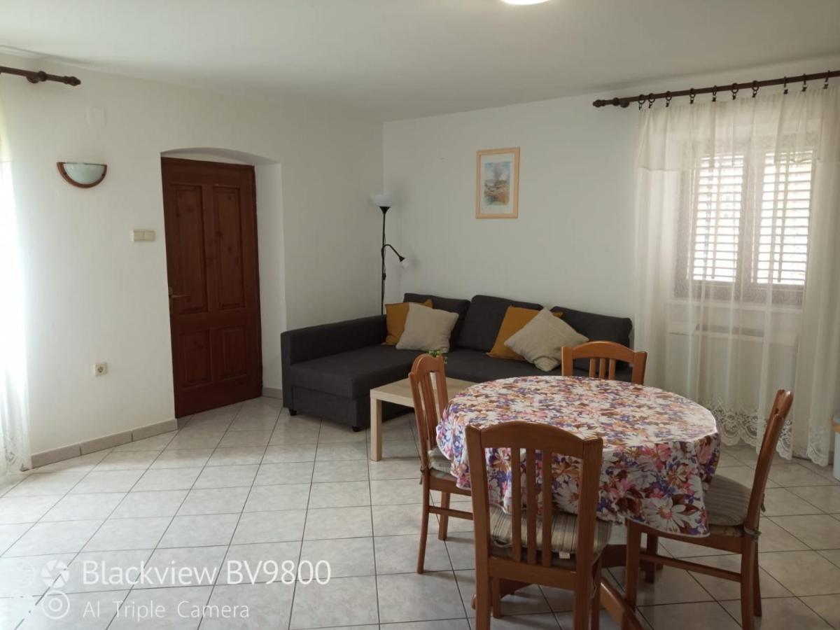 Apartments Vodaric Loznati Cres Bagian luar foto