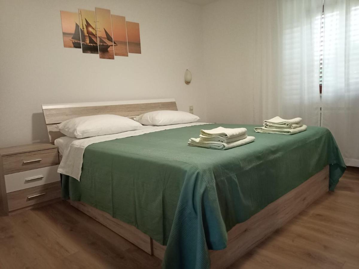 Apartments Vodaric Loznati Cres Bagian luar foto