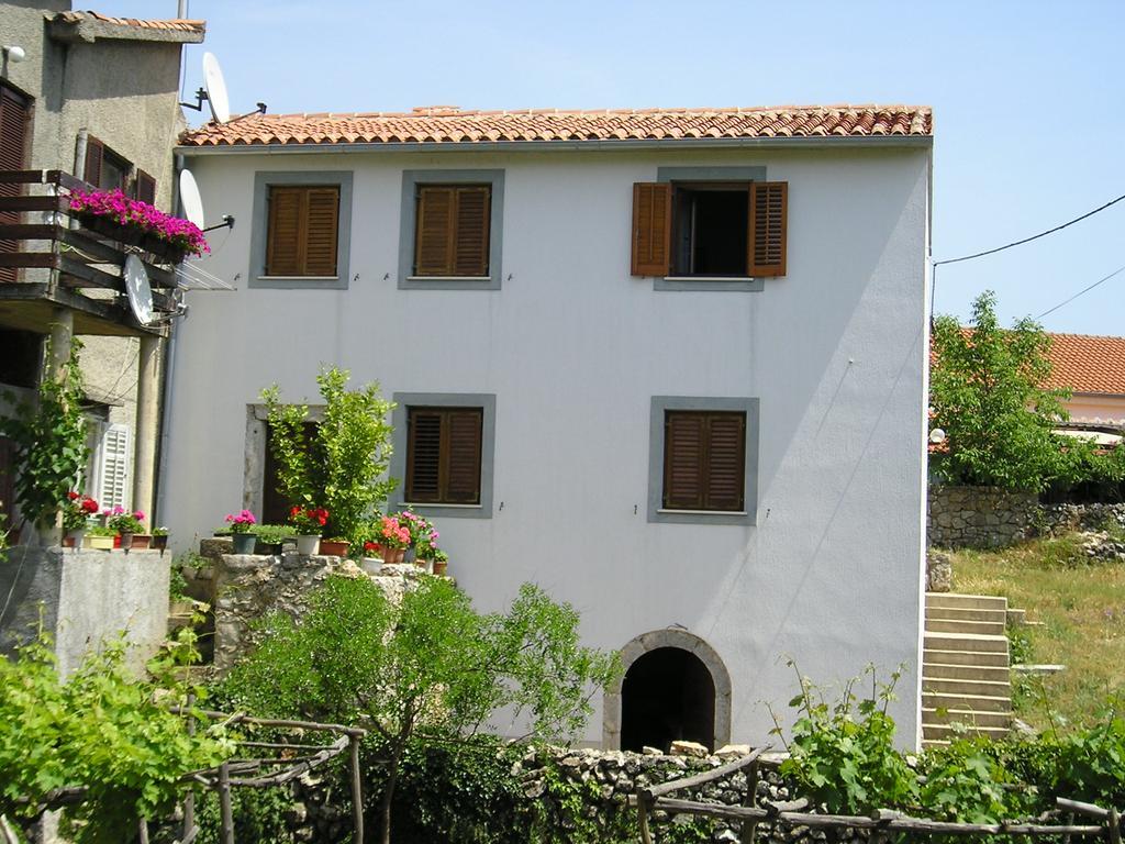 Apartments Vodaric Loznati Cres Bagian luar foto