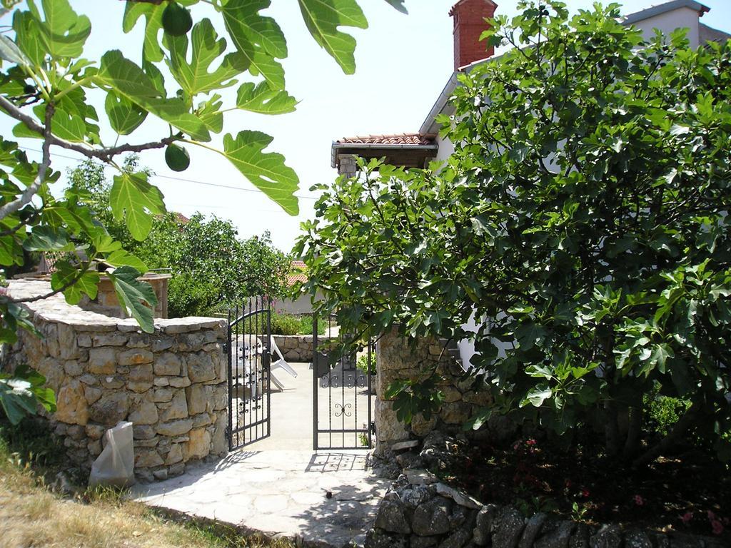 Apartments Vodaric Loznati Cres Bagian luar foto